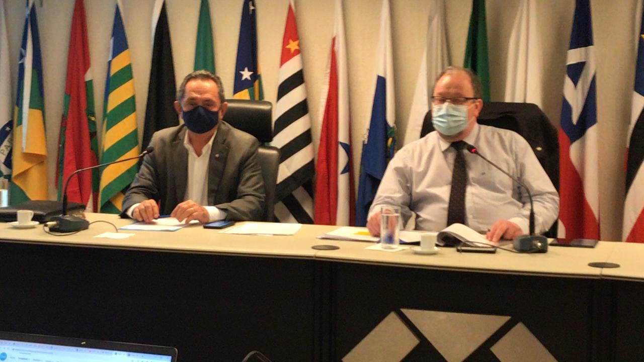 Adm. Rogério Cristino participa de Direx em Brasília